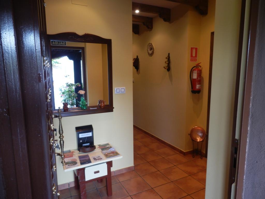 Casa Rural Los Olivos Sotoserrano Eksteriør billede